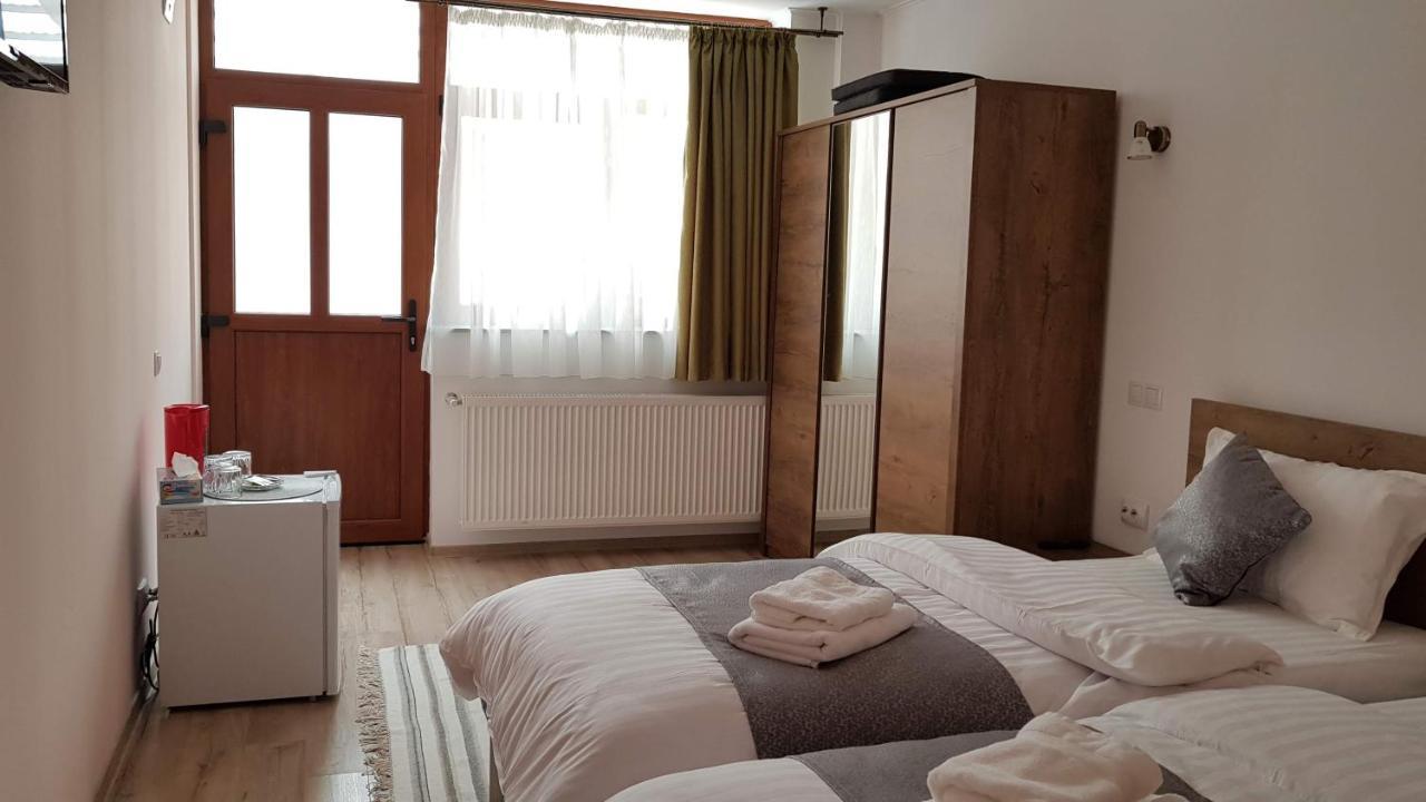 Resting House Hotel Brasov Luaran gambar