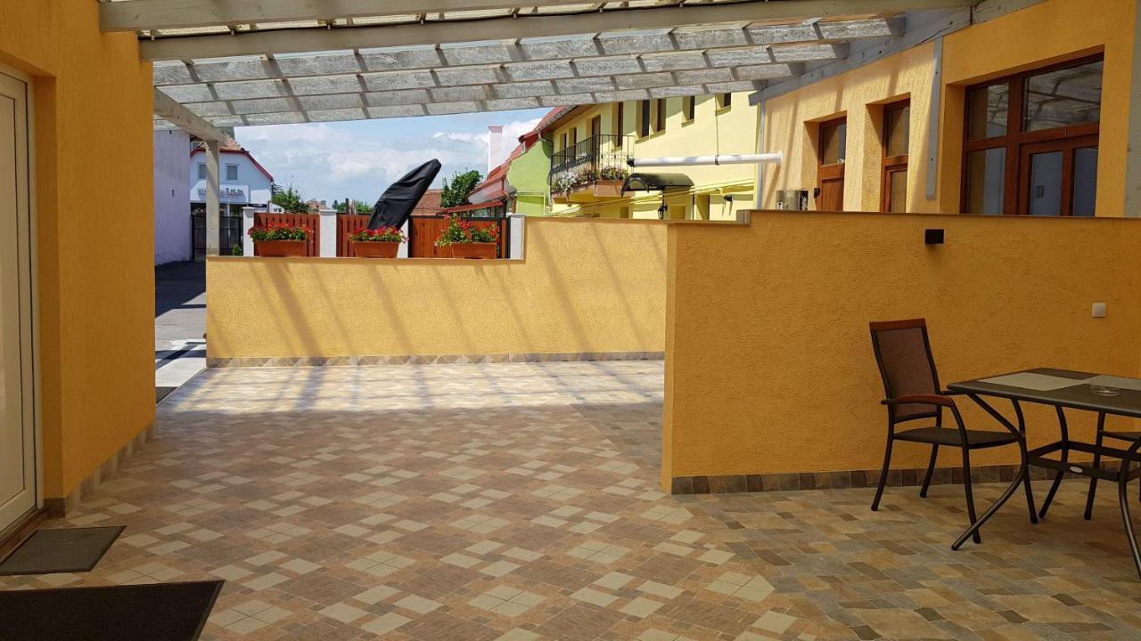 Resting House Hotel Brasov Luaran gambar